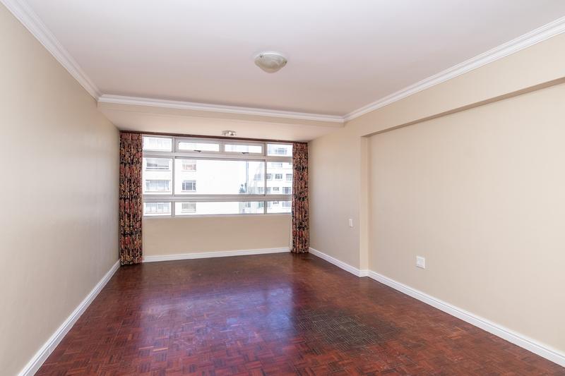 3 Bedroom Property for Sale in Sea Point Western Cape